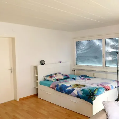 Studio Spacieux Et Renove